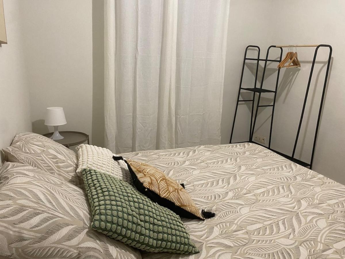 Loustal D Henri 3 Chambres Luc Kültér fotó